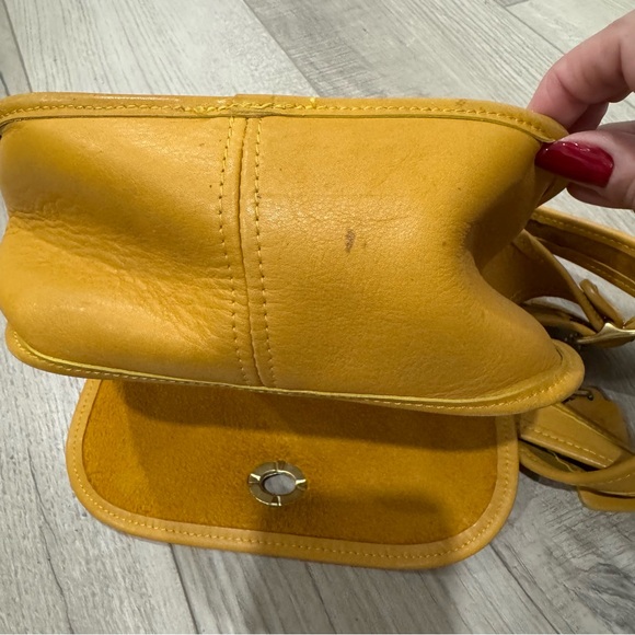 Vintage Soft Leather Crossbody Bag - Picture 13 of 15